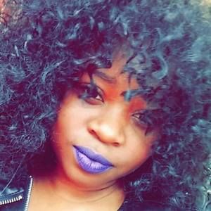 Meet your Posher, Phoebe